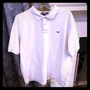 Vineyard vine men’s white polo style shirt